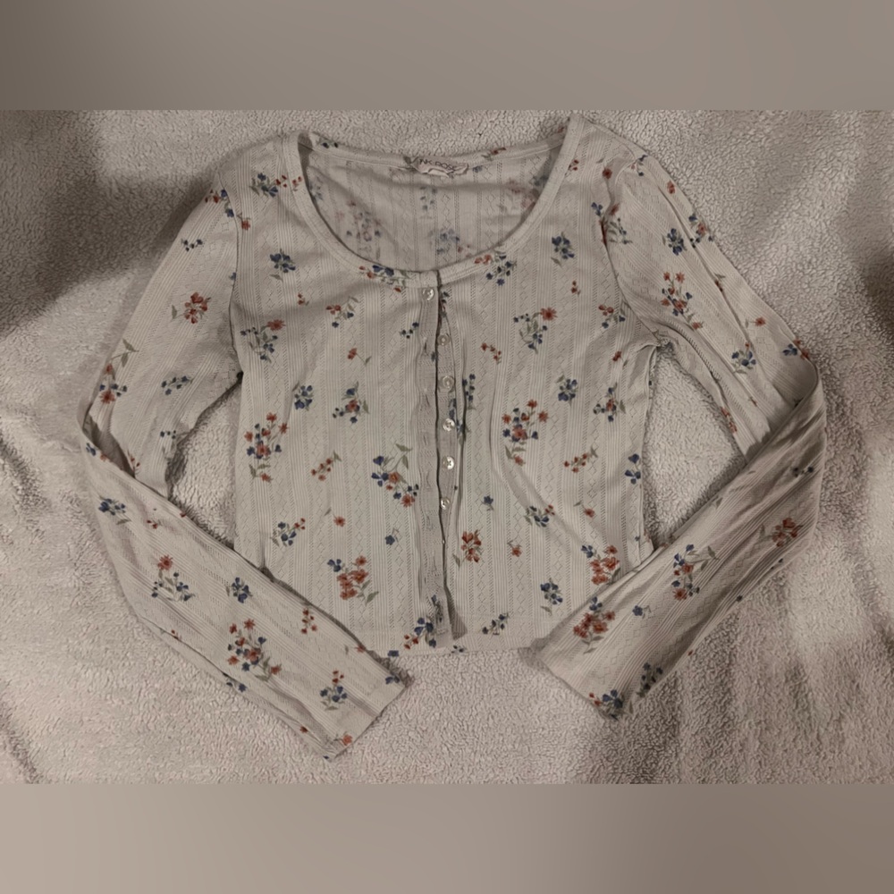 2 pair of blazer/cover up